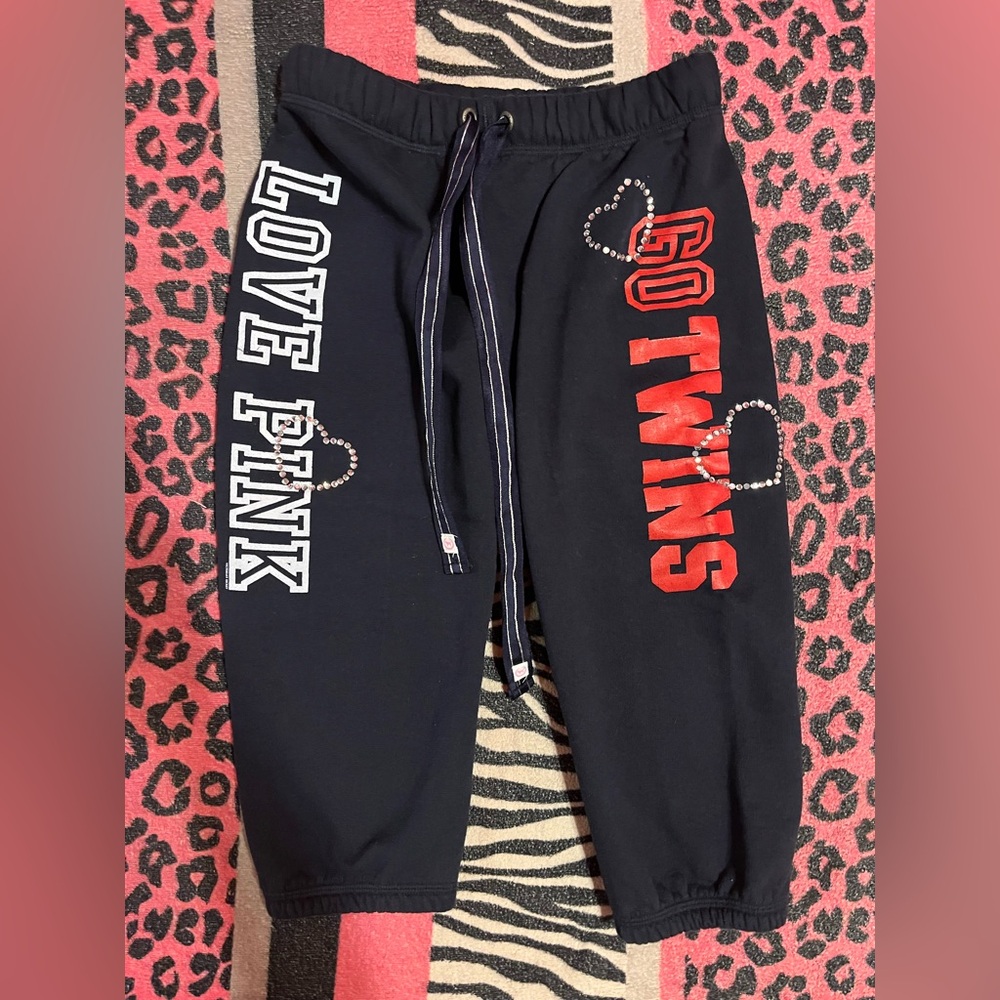 Vintage PINK Victoria's Secret Minnesota Twins baseball (MLB) go twins capris